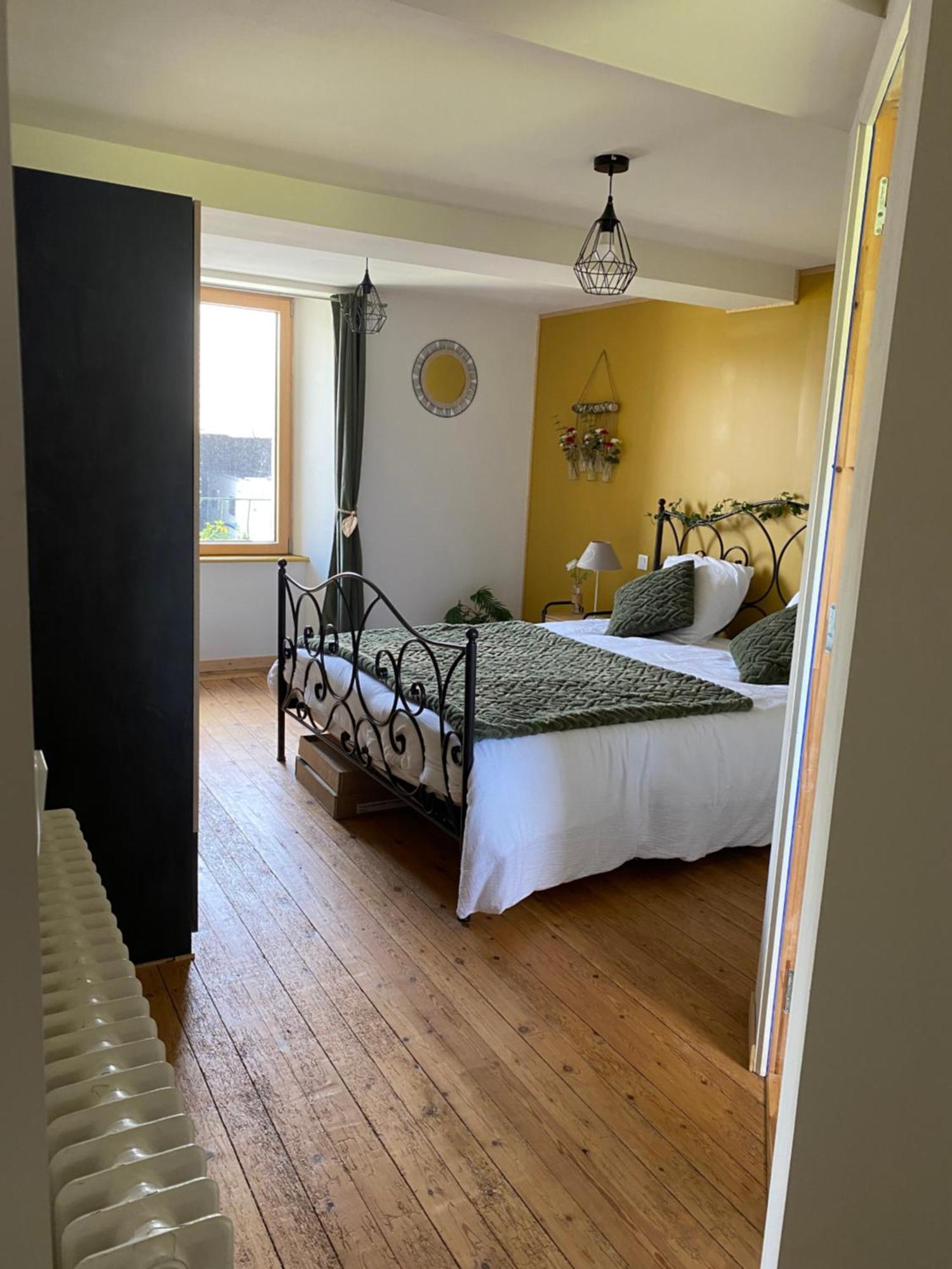 Bed and Breakfast La Pautiere Saint-Sauveur-Lendelin Esterno foto